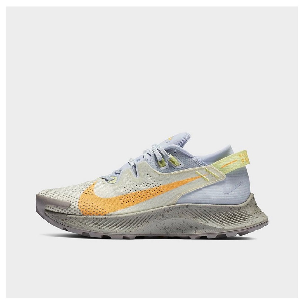 Nike Pegasus Trail 2 sneakers size 8